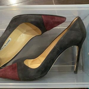 Pre-Owned Manolo 39 Suede Heels